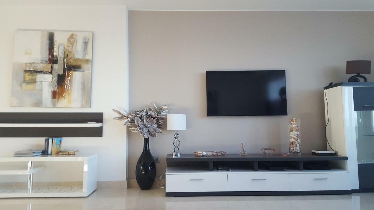 Horizon Beach Apartment Estepona Bagian luar foto