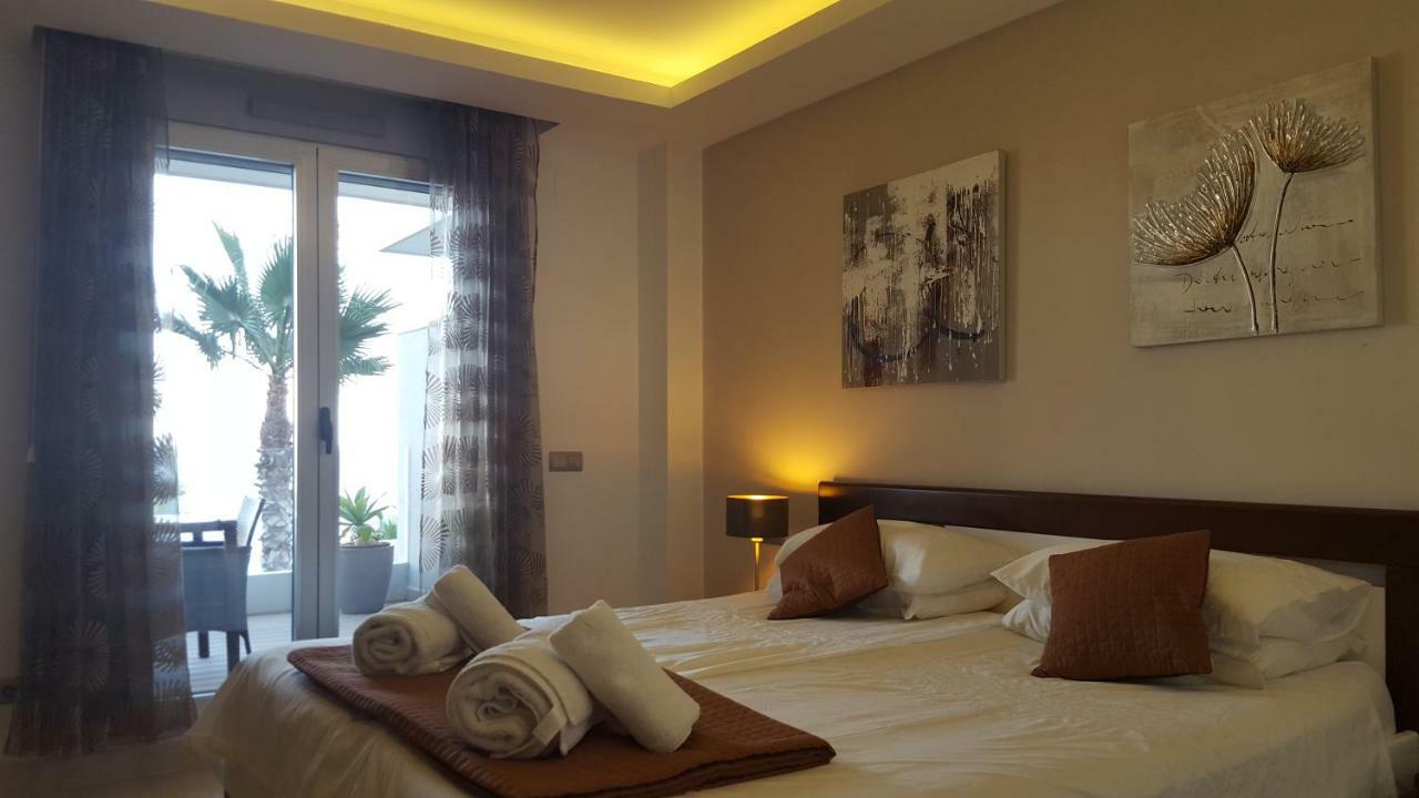 Horizon Beach Apartment Estepona Bagian luar foto
